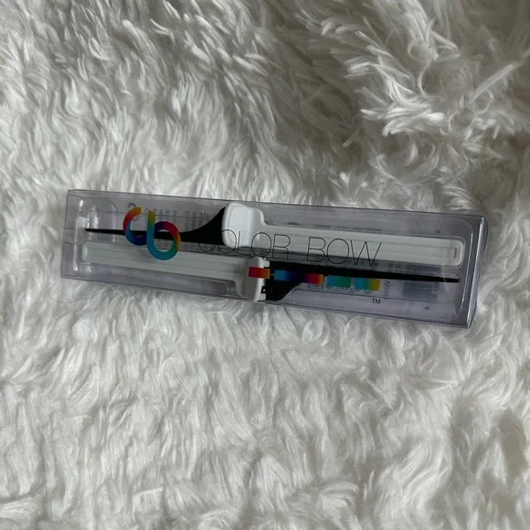 Color Bow Rat Tail Hair Clip Comb 2 Pack  - Black/ White - Picture 2 of 4